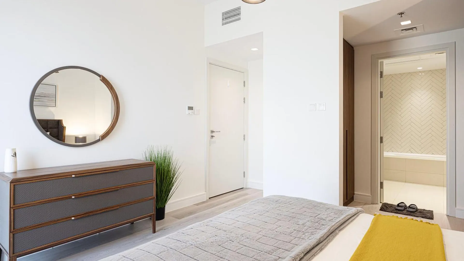 Apartment 2 Bedroom Stone House By Blue Cloud Holidays Sharjah